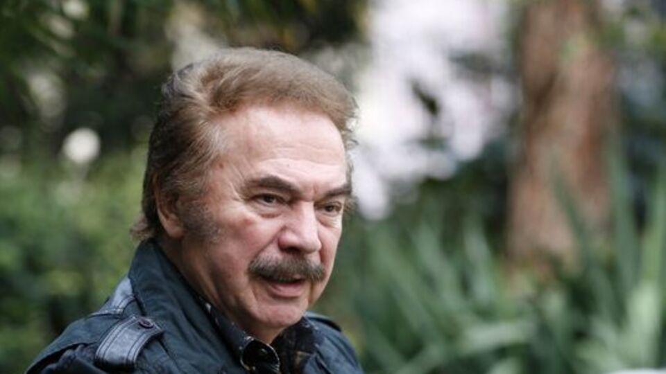 Orhan Gencebay hastaneye kaldırıldı