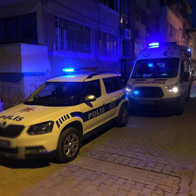 Yaşlı adam evinde ölü bulundu