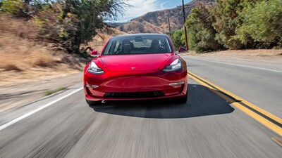 Tesla İstanbul'a geliyor!