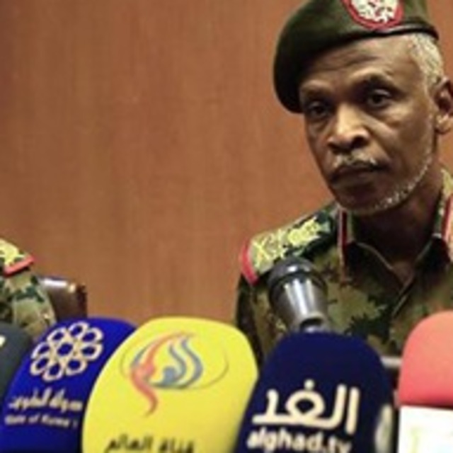 Sudan'da Beşir'in kardeşleri gözaltına alındı