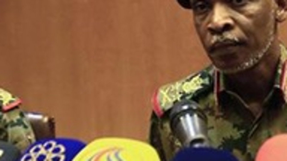 Sudan'da Beşir'in kardeşleri gözaltına alındı
