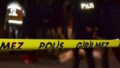 Anne kız evlerinde ölü bulundu