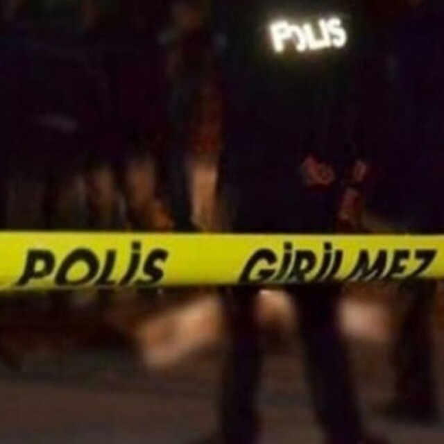 Anne kız evlerinde ölü bulundu
