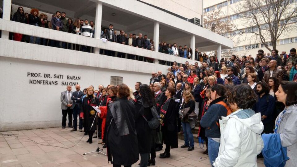 Tecavüz olayı yönetmelik değiştirtti