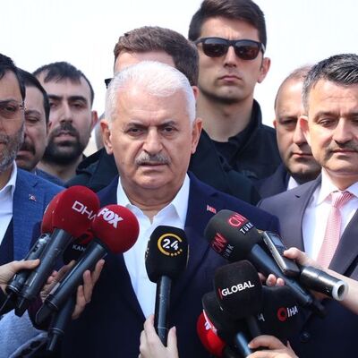 "Hizmet etmeye devam edeceğim"