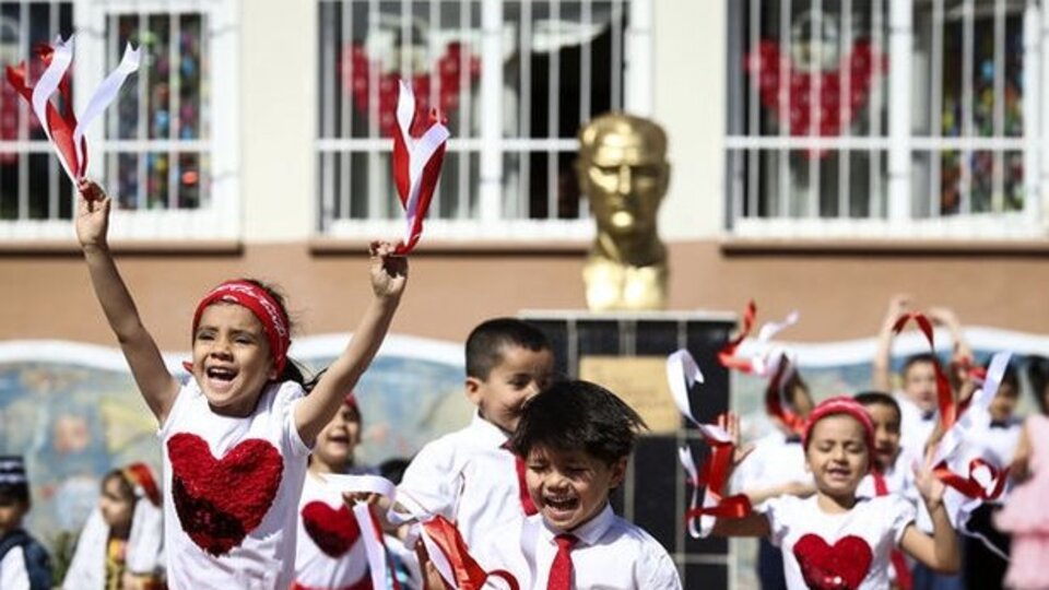 En güzel 23 Nisan Şiirleri!