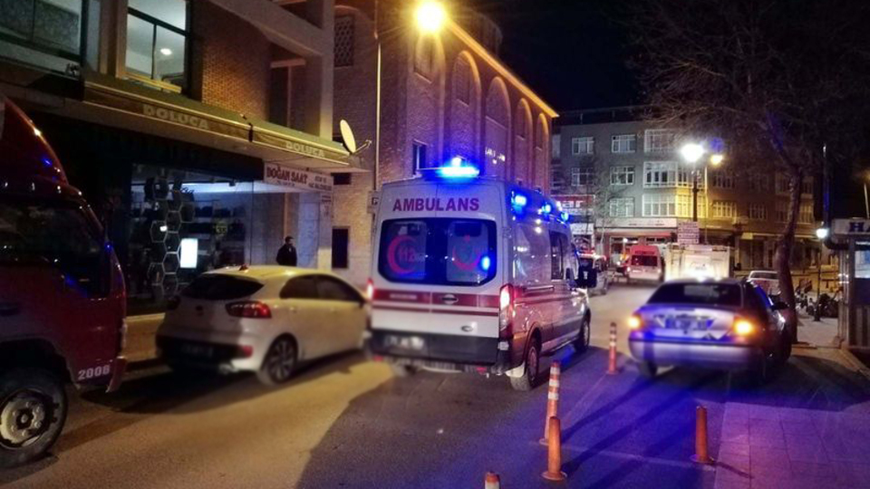 AVM'de kaynak dumanı sızdı, 6 kişi zehirlendi