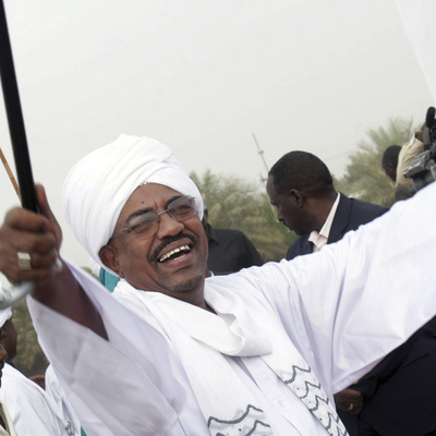 Sudan'da Beşir'in evinden milyonlar çıktı