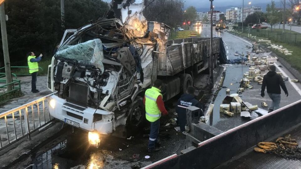 20 ton zeytinyağı yola saçıldı!