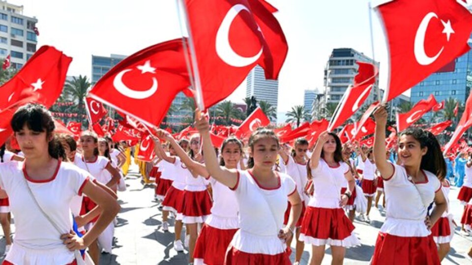 Pazartesi (yarın) okullar tatil olacak mı?