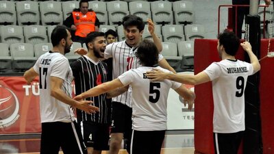 Beşiktaş, Efeler Ligi'ne yükseldi