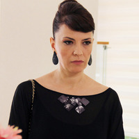 "Senin o ağzını büzerim!"