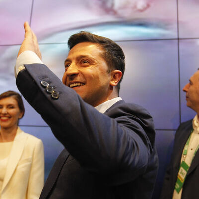 Poroşenko yenilgiyi kabul etti, zafer Zelenskiy'nin