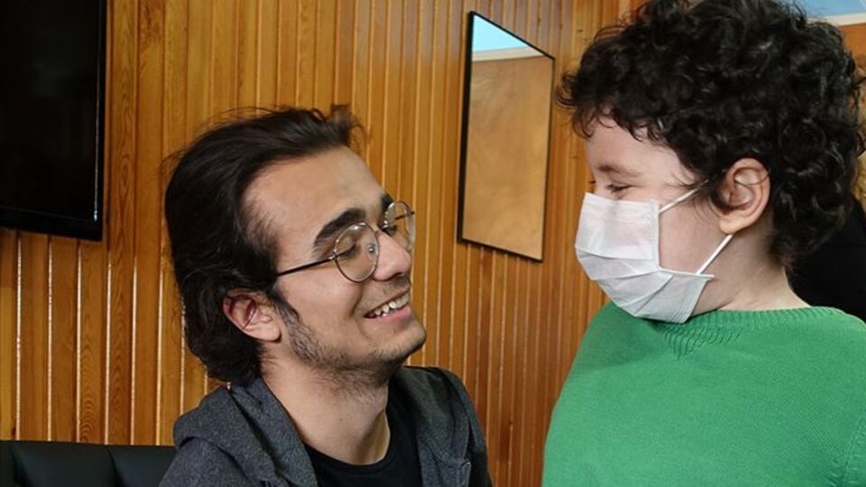 Lösemiden kurtulan Emre'den ziyaret