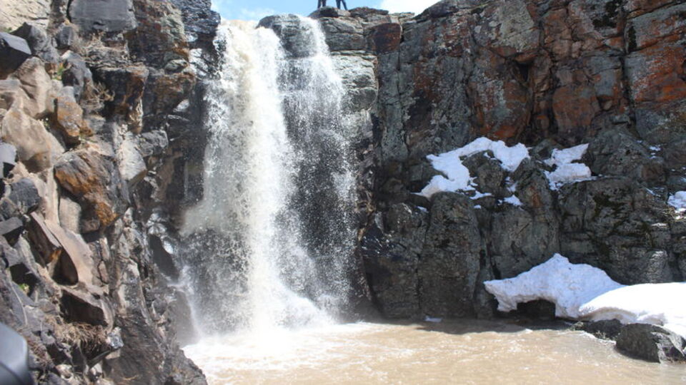 Buzlar eriyince coştu