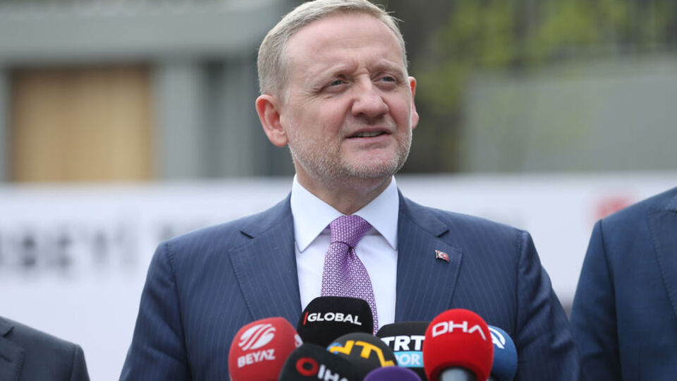 Gümüşdağ kuzeni ile yarıştı