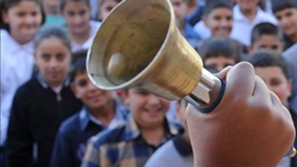 Bugün okullar tatil mi? 23 Nisan resmi tatil mi?