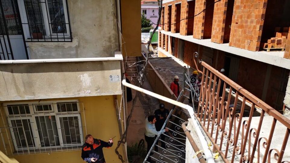 Ümraniye'de merdiven çöktü