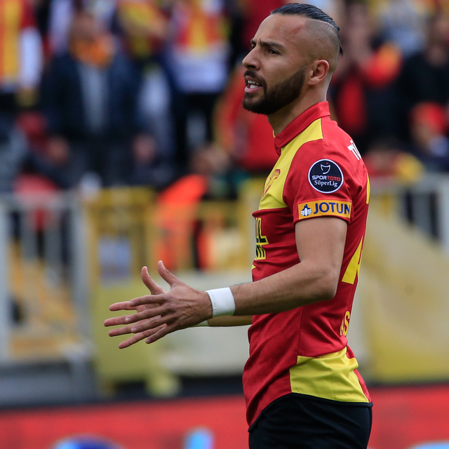 Göztepe'ye çifte şok