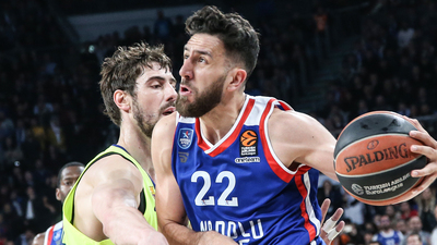 Anadolu Efes, Barça deplasmanında