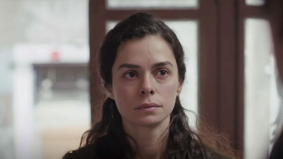 Bahar'ın zor kararı!