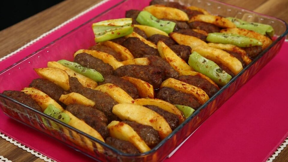 İzmir köfte nasıl yapılır?