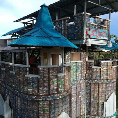 40 bin plastik şişe kullandı