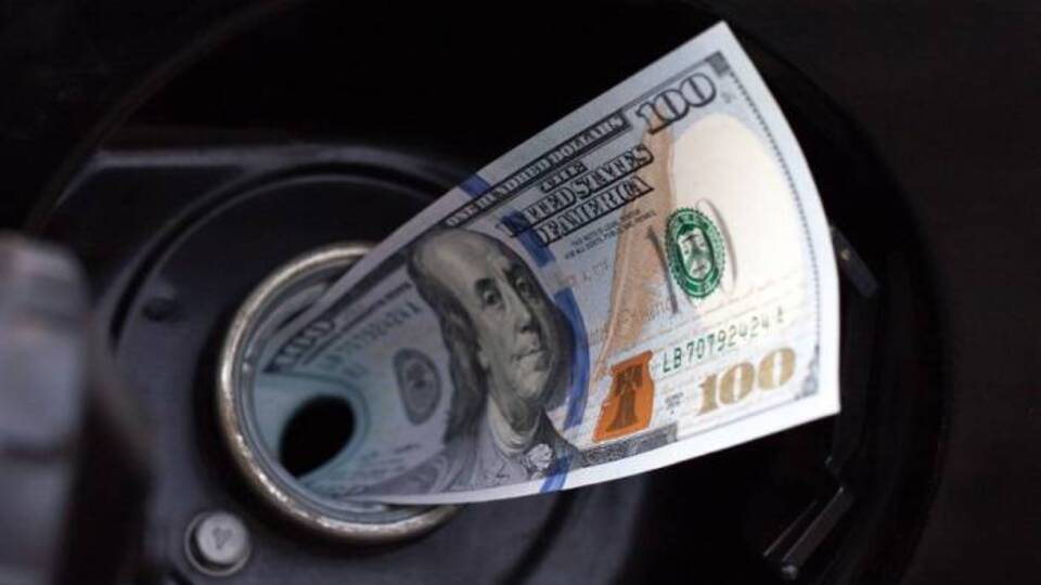 Dolarda petrol hareketliliği