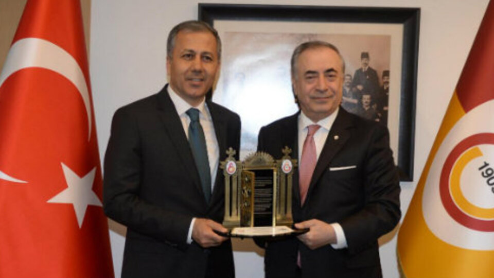 Vali Yerlikaya'dan Cengiz'e ziyaret