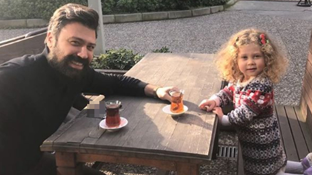 Baba-kız çay keyfi