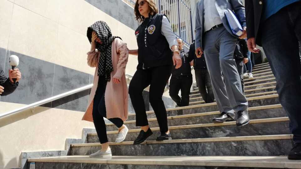 Kocasını sevgilisine öldürttü!