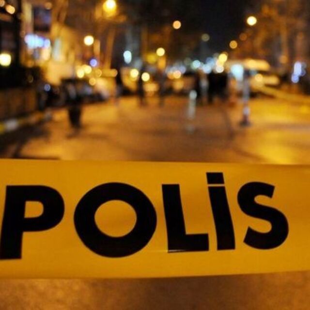 Silahla oynarken kardeşini vurdu