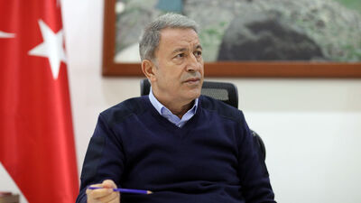 Bakan Akar'dan askerlik açıklaması