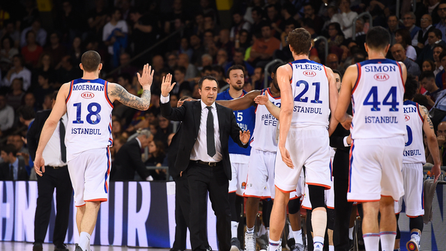 Anadolu Efes turu İstanbul'a bıraktı