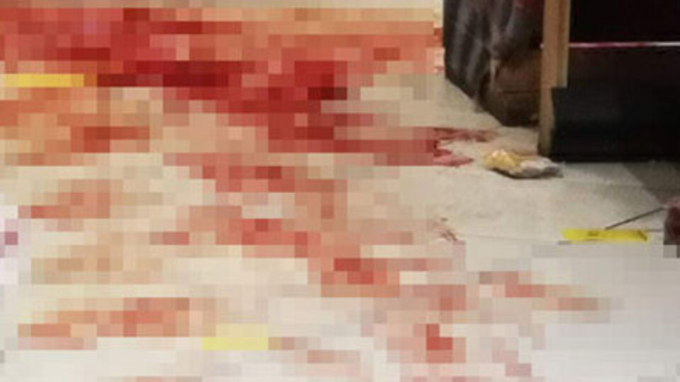 İş yeri kan gölüne döndü! Bebek polise kaldı