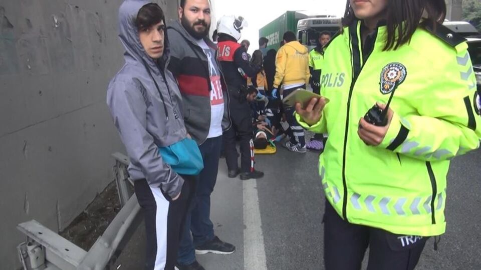 Motosikletli magandadan tek teker faciası!