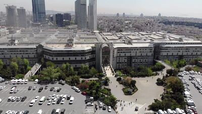 Perpa'da korkutan yangın!