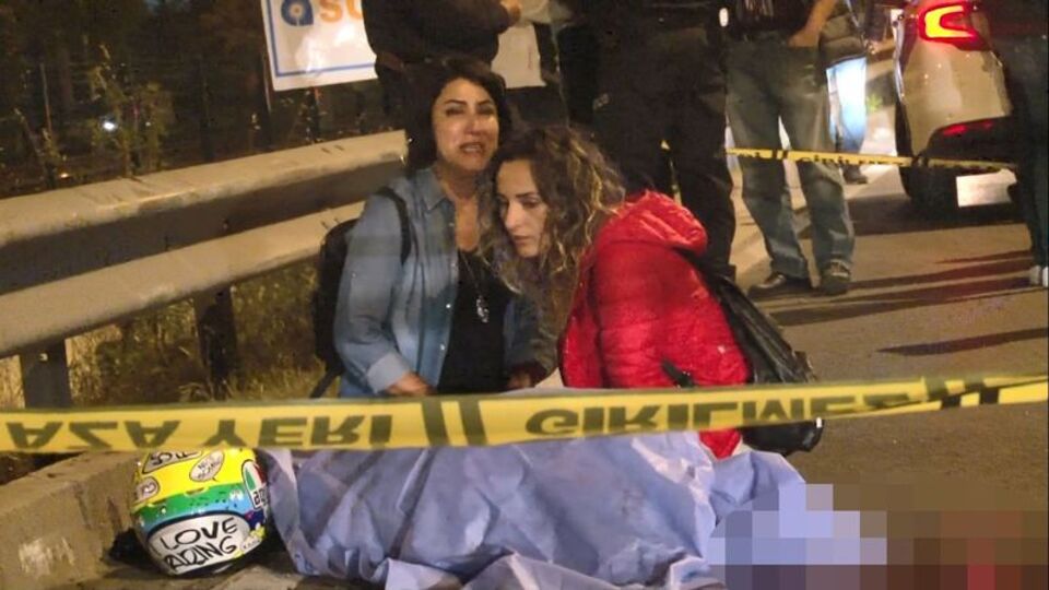 Kasklı sürücü kurtuldu! Diğeri öldü!