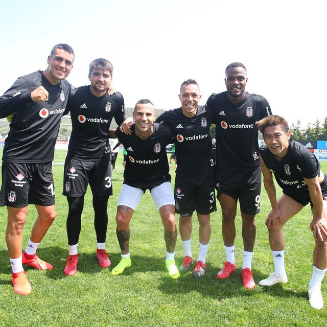 Beşiktaş'ta derbi mesaisi