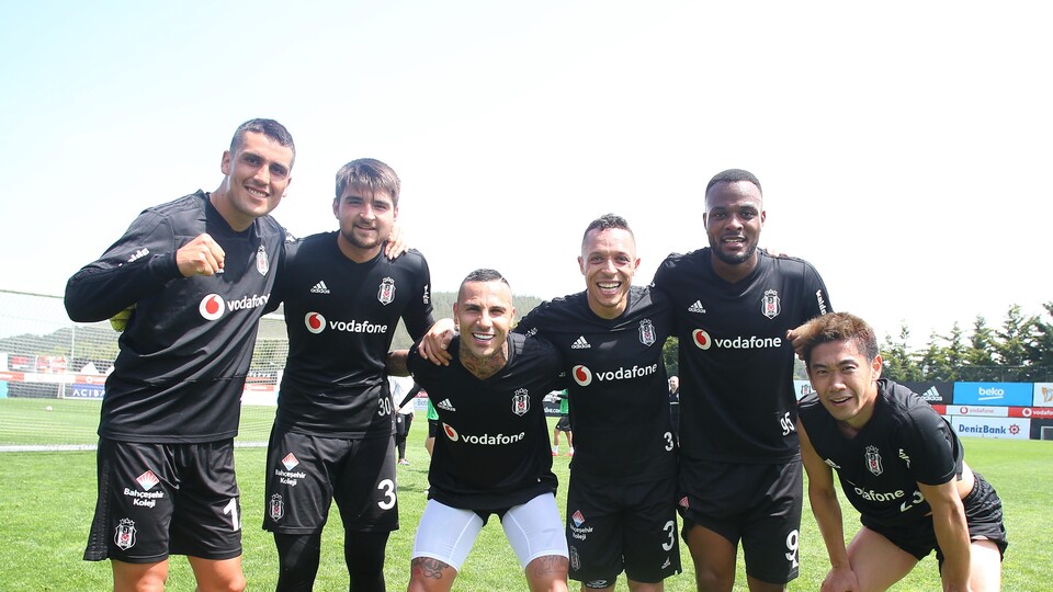 Beşiktaş'ta derbi mesaisi