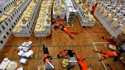 Endonezya'da ölen sandık görevlisi 272 oldu!