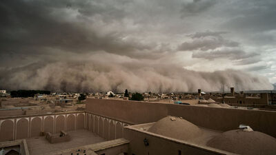 Irak'ta kum fırtınası: 5 ölü!