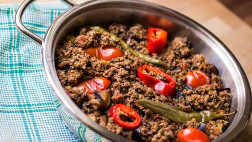 Patlıcan musakka nasıl yapılır?