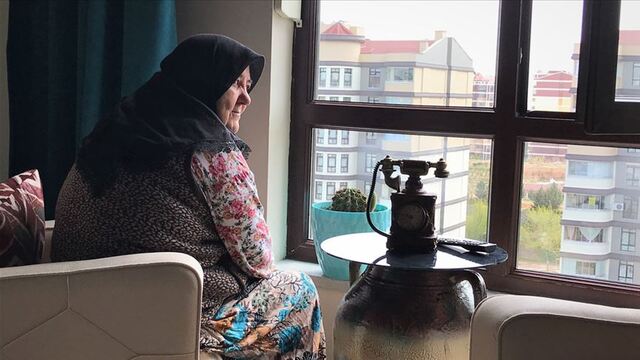Ayşe teyzenin dünyası 65 yıl sonra aydınlandı!