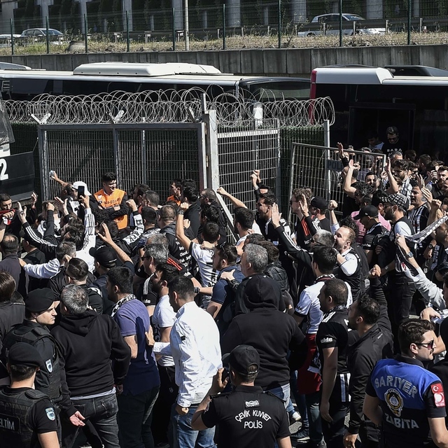 Derbide Beşiktaş biletler tükendi