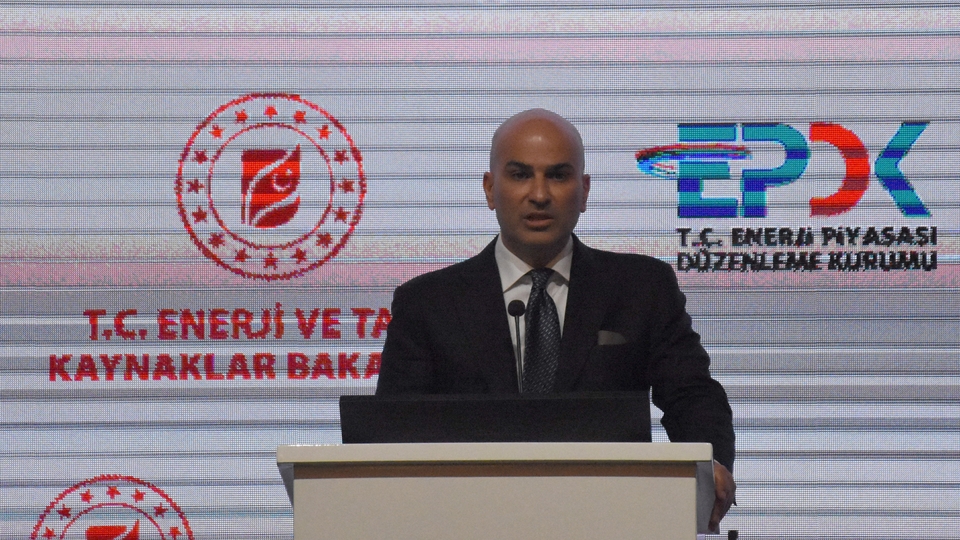 'Öncelik 30 yaş üstü şebekenin yenilenmesi'