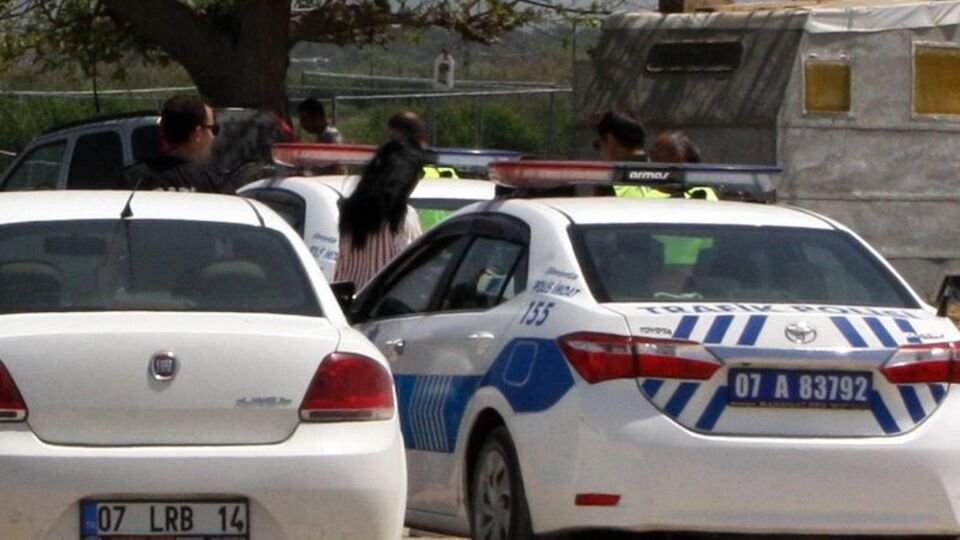 Kocasına kızdı ilçeye adrenalin yaşattı