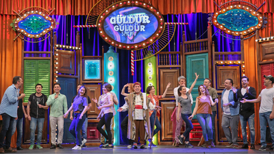 Güldür Güldür Show'dan 200. bölüm kutlaması!