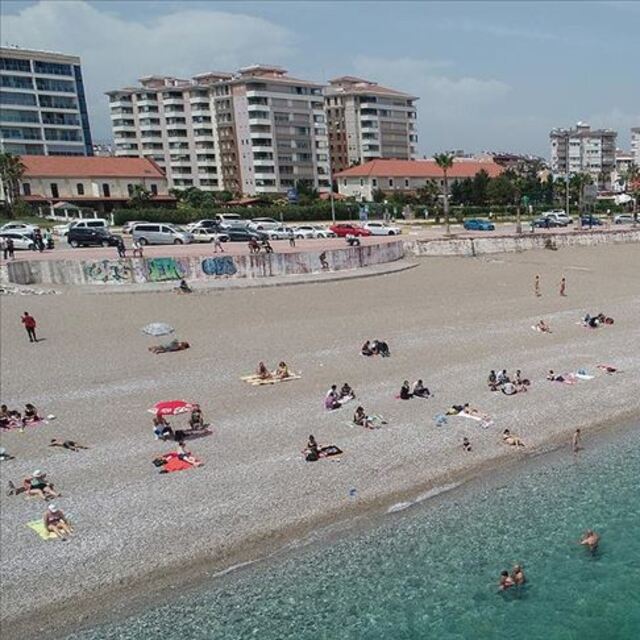 Antalya nisanda yaklaşık 1 milyon turist ağırladı