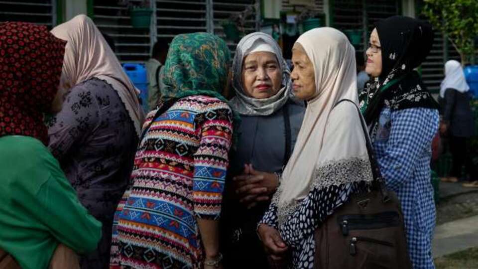 Dedikodu yasaklandı!